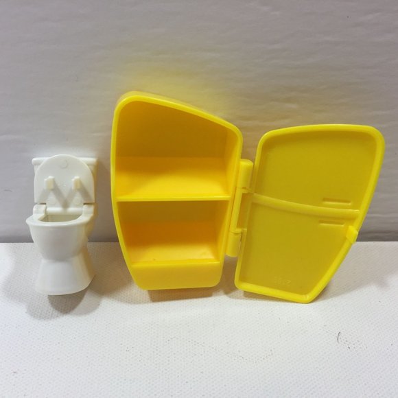 Assorted Mini Dollhouse Furniture Coat Hanger Refrigerator Toilet Chairs Toy Tra - Picture 5 of 14